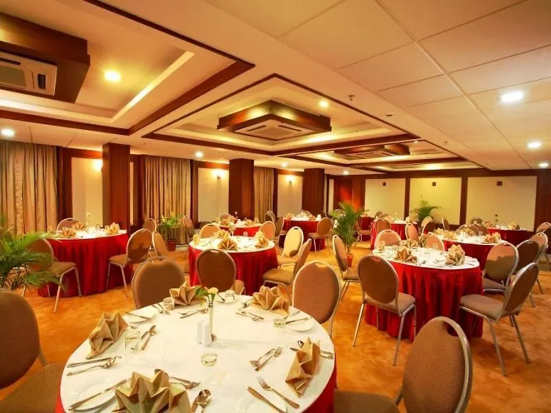 Broad Bean Hotel Tripunithura